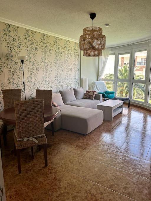 Playa De Berria -Apartamento Con Piscina Y Vistas Al Mar Santoña Buitenkant foto